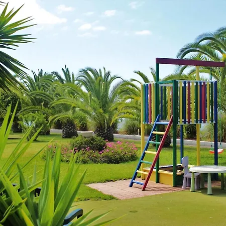Modern Eingerichtete Leon Mit Terrasse Guia de Isora (Tenerife)